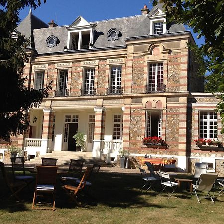 Appartement De 100M2 Dans Un Parc A 20 Mn Du Centre De Paris Garches Экстерьер фото