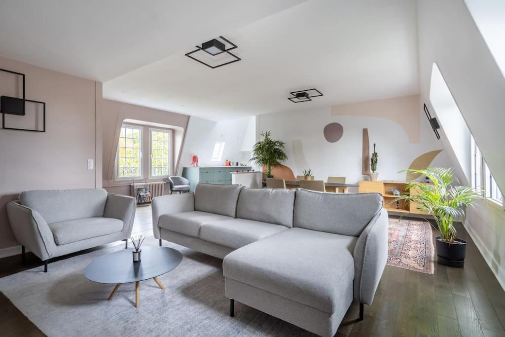 Appartement De 100M2 Dans Un Parc A 20 Mn Du Centre De Paris Garches Экстерьер фото
