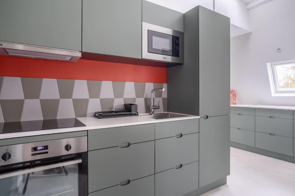 Appartement De 100M2 Dans Un Parc A 20 Mn Du Centre De Paris Garches Экстерьер фото