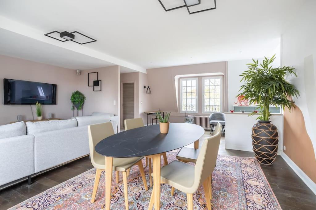 Appartement De 100M2 Dans Un Parc A 20 Mn Du Centre De Paris Garches Экстерьер фото